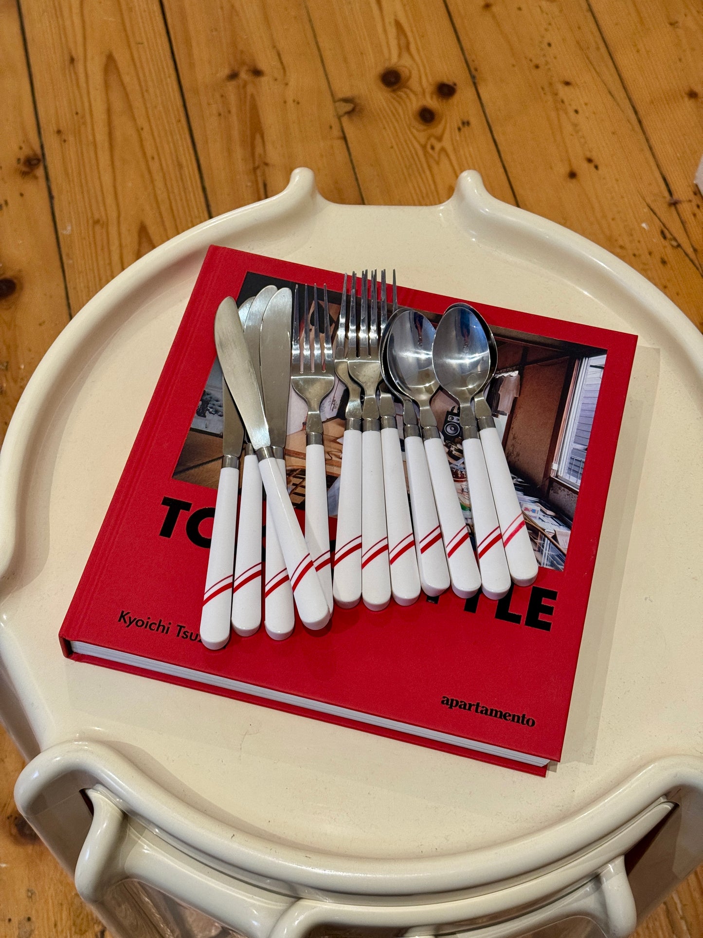 Vintage 12-Piece Stainless Steel Cutlery Set – Red Stripe Handles