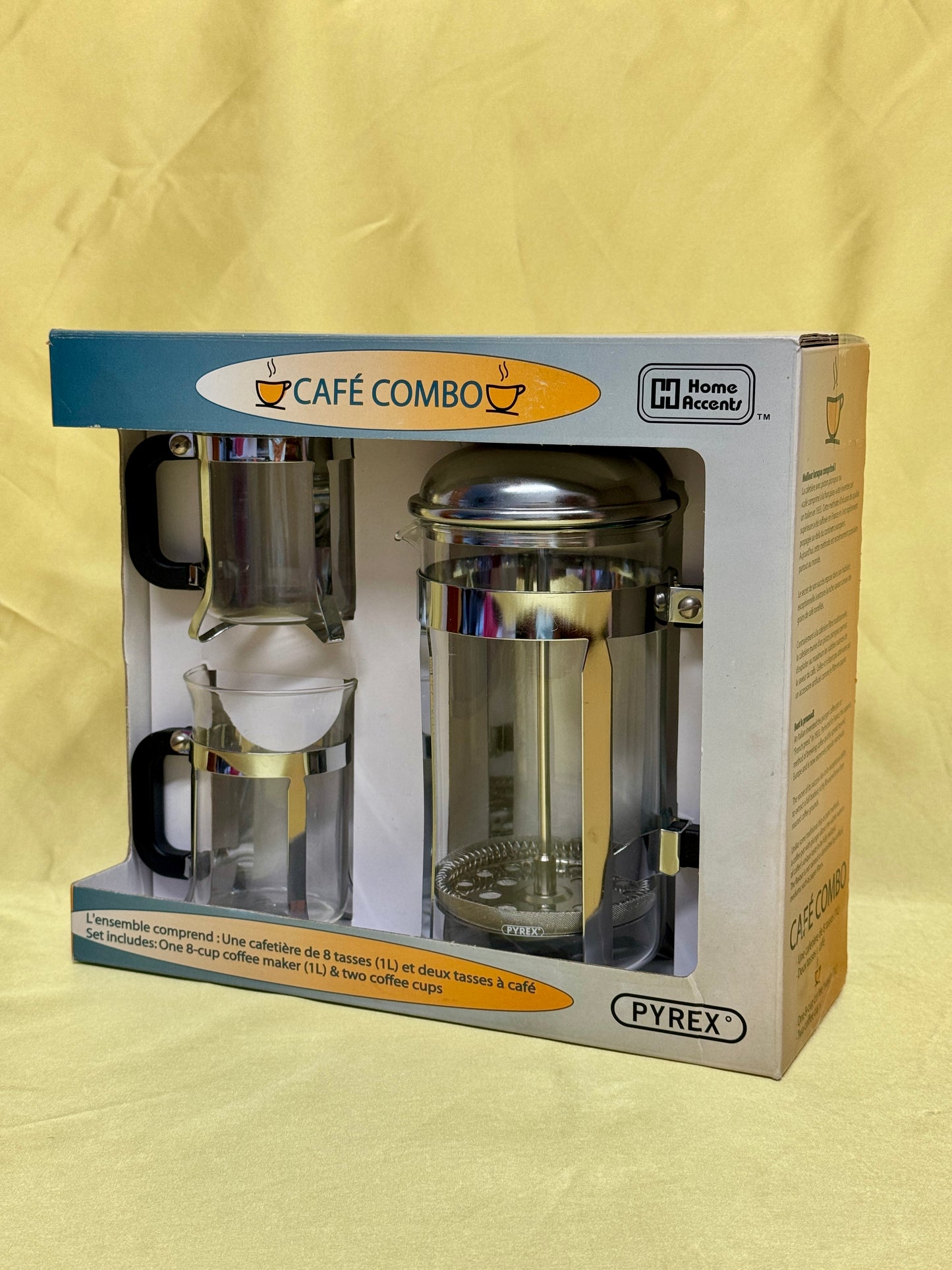 Pyrex Café Combo set - 8-cup (1L) French press coffee maker and two coffee cups