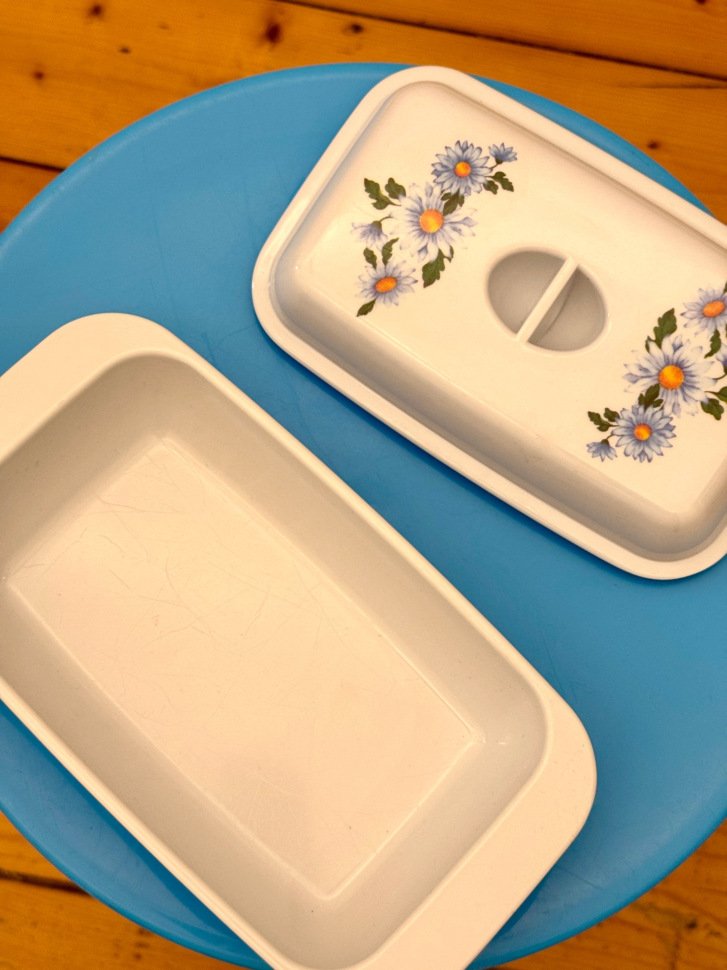 Vintage Melamine Butter Dish – Blue Gingham & Daisy Floral