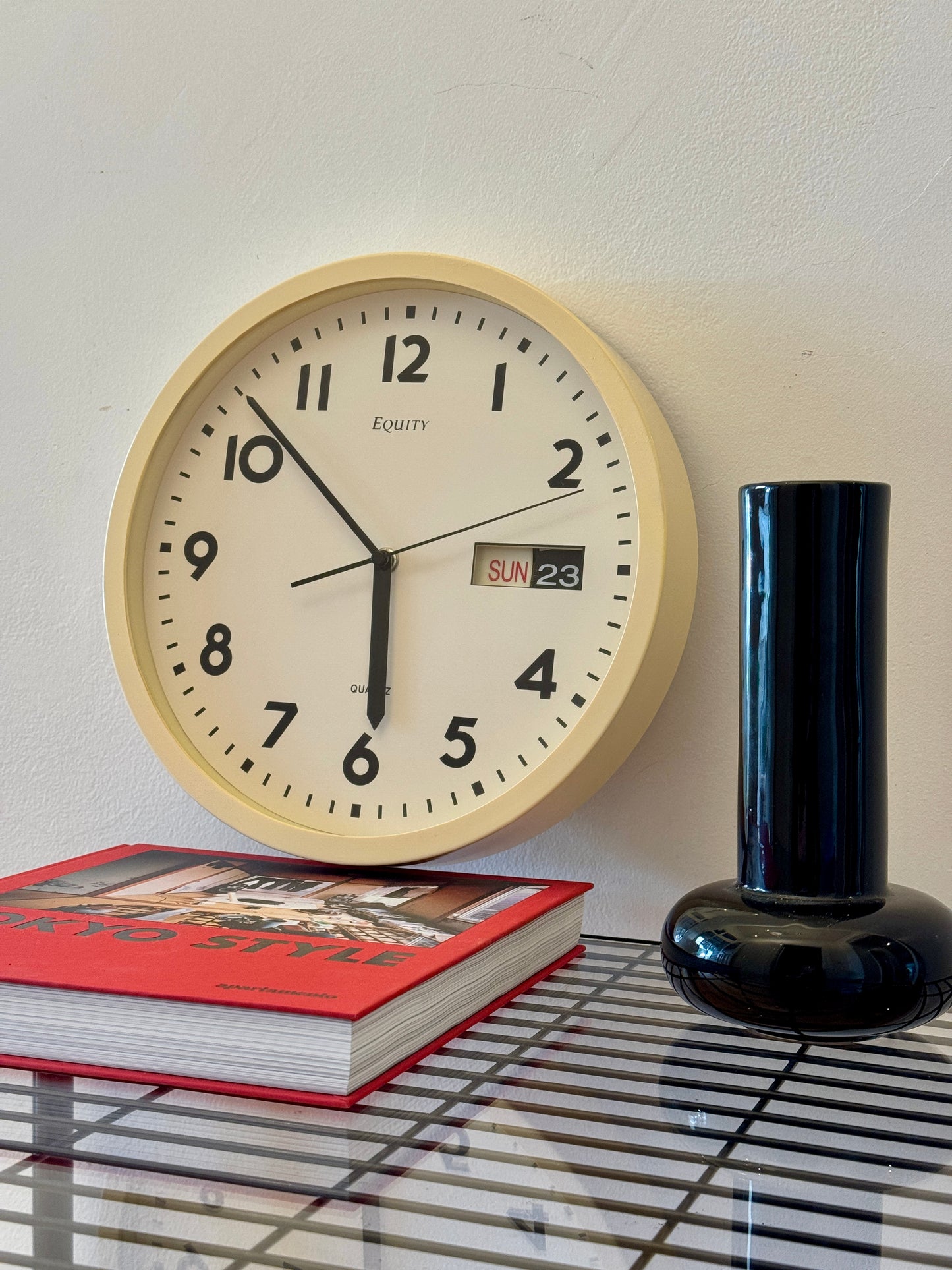 Vintage Equity Wall Clock – Cream with Day/Date