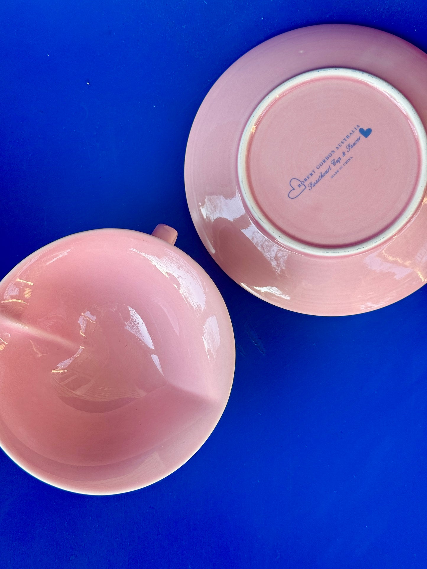 Pair of Robert Gordon Scarlett Heart Cup & Saucers