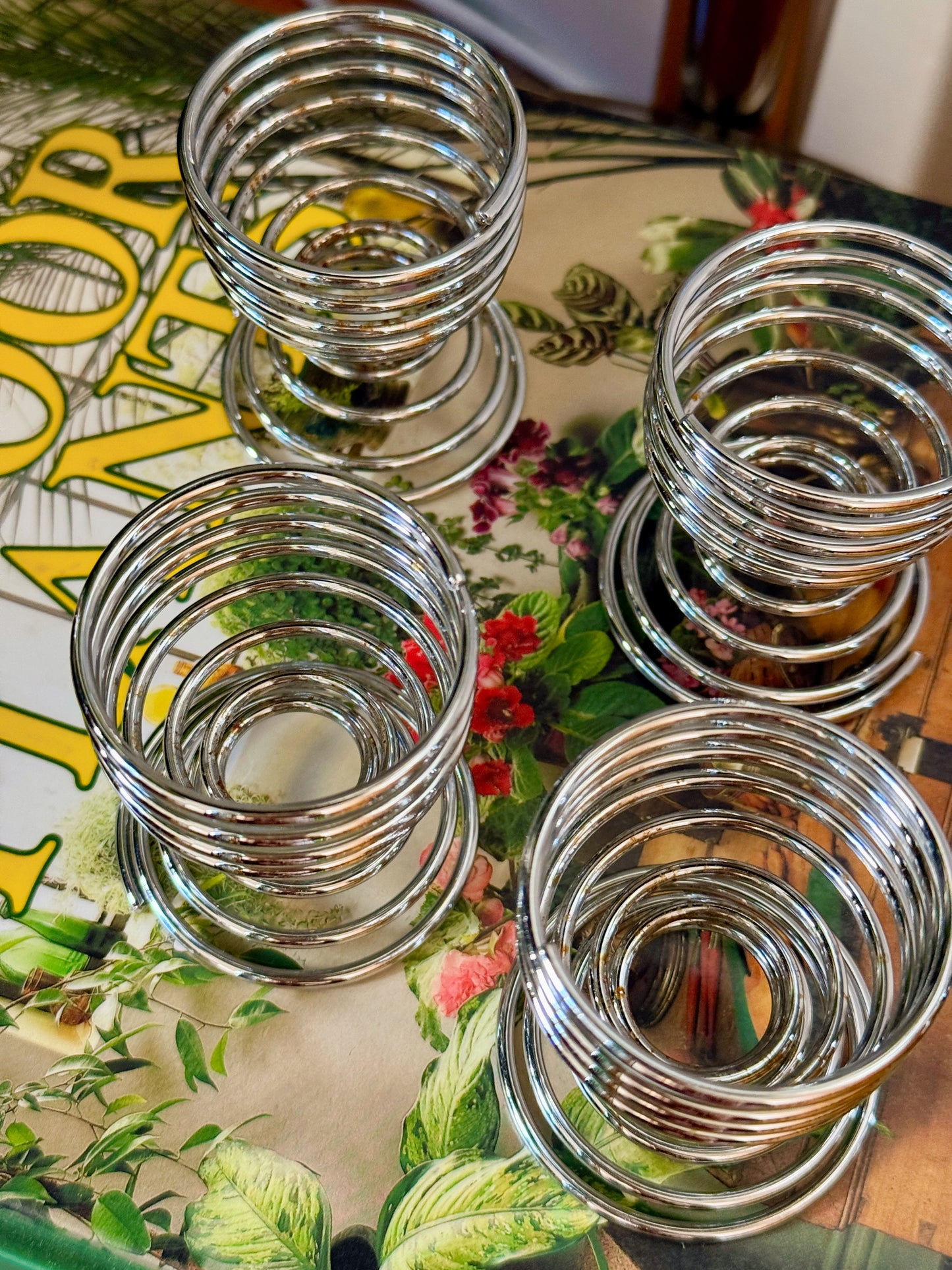Vintage Chrome Spiral Egg Cups – Set of 4 Mid Century Style
