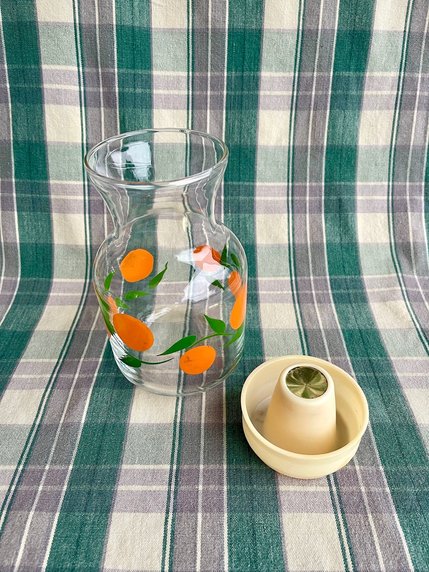 Vintage Citrus Print Glass Carafe with Juicer Lid + 6 glasses