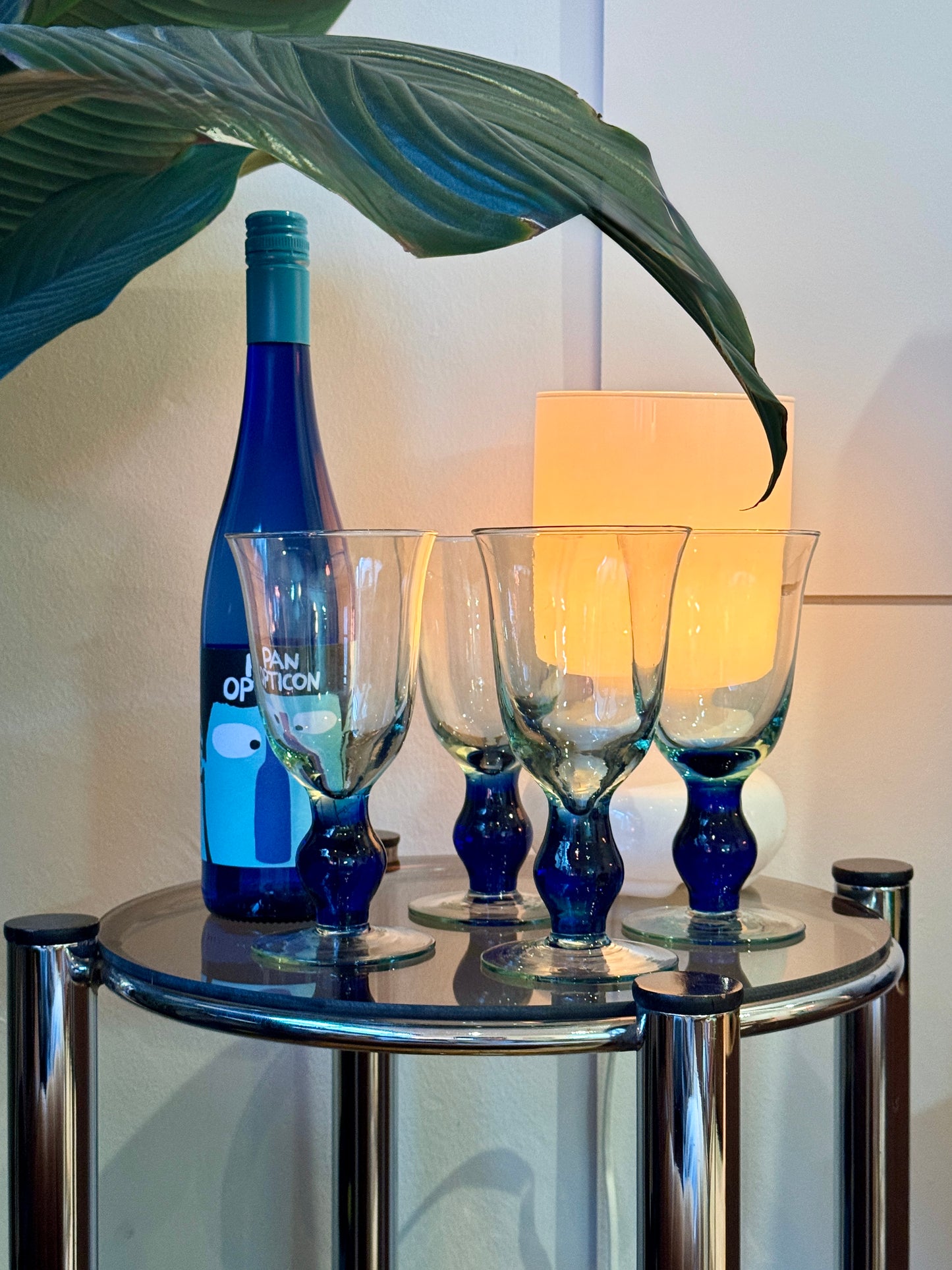 Set of 4 Vintage Wine Glasses – Blue Base, Sculptural Stem