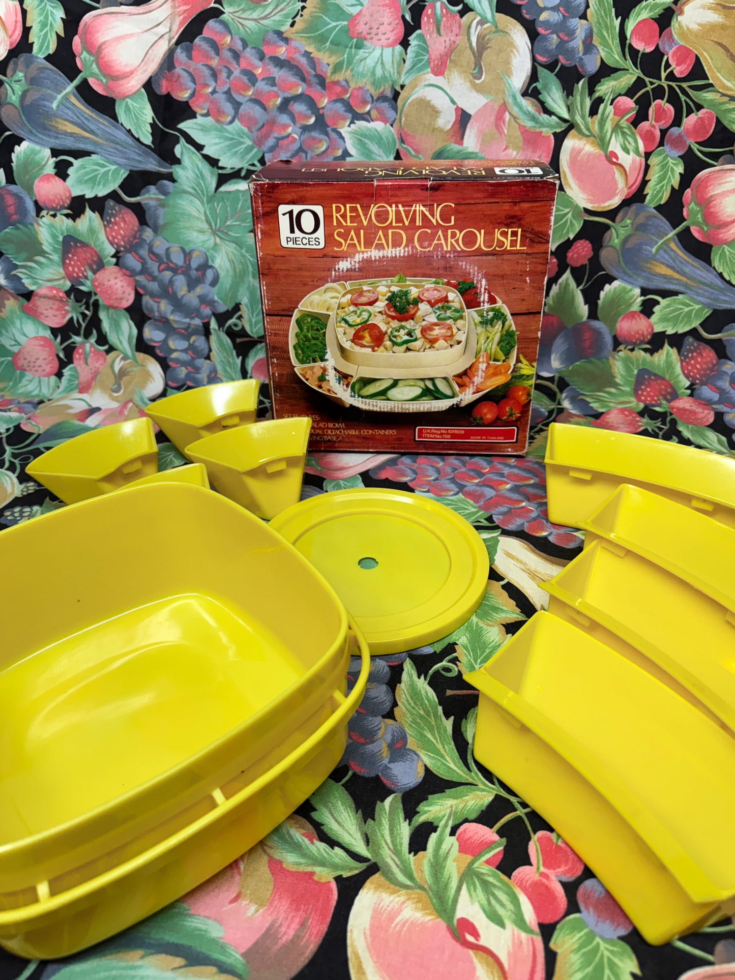 Vintage 10-Piece Revolving Salad Carousel – Retro Entertaining Set