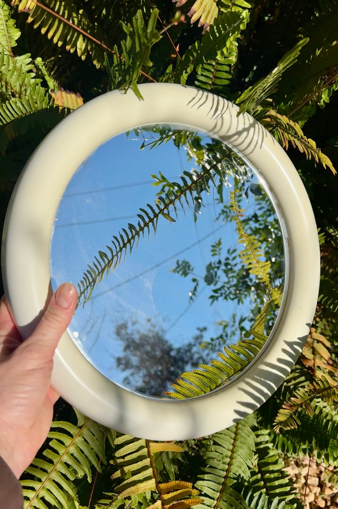Vintage Round Cream Plastic Mirror